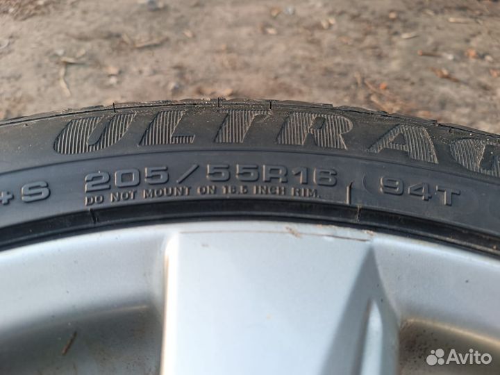 Goodyear Ultragrip Ice Arctic 205/55 R16 94T