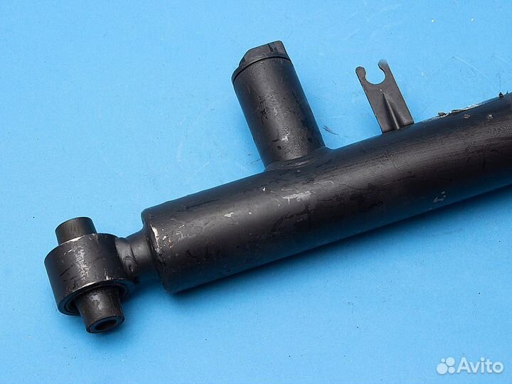 Задний амортизатор BMW F20 F21 F22 F23, 4 Matic