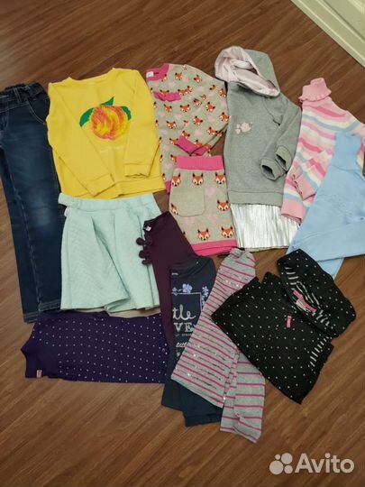 Одежда на девочку 122-128 р (толстовка, платье.)