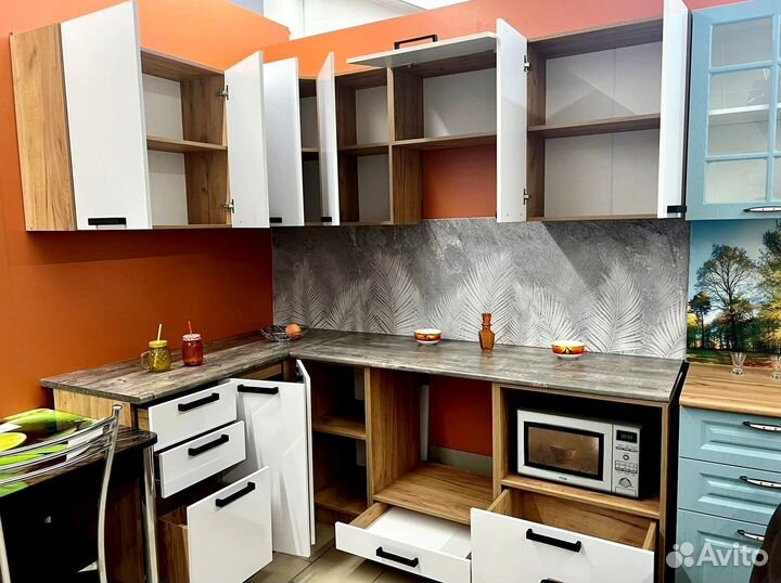 Кухонный гарнитур модульный белый новый