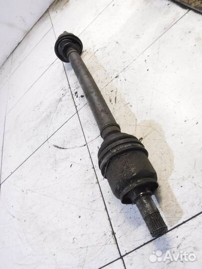 Привод передний правый