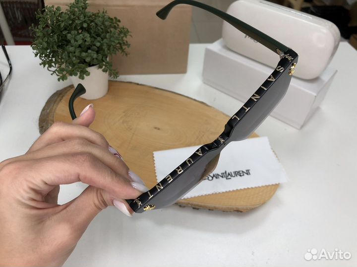 YSL Солнцезащитные очки женские