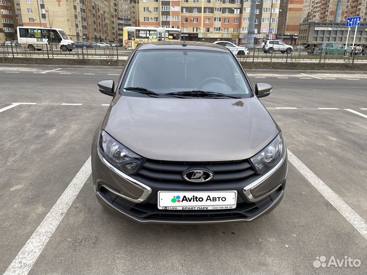 LADA Granta 1.6 МТ, 2021, 60 000 км