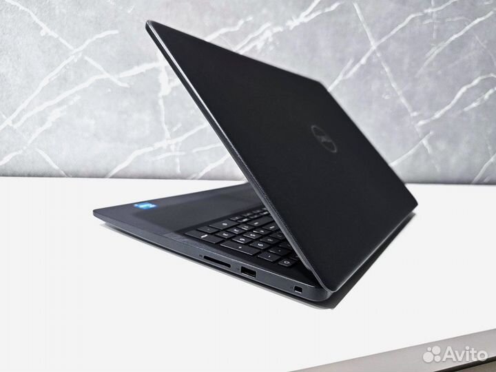 Dell/ 15.6