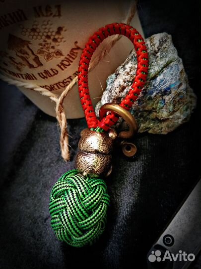 Брелок для ключей/темляк для ножа 