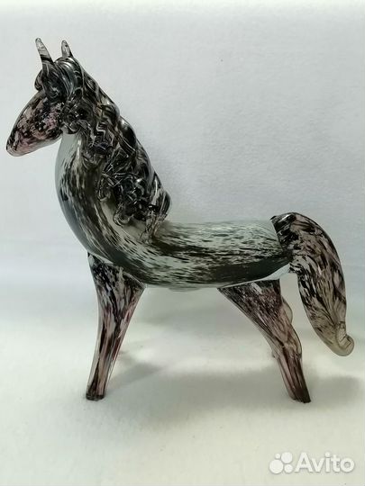 Статуэтка Лошадь. Стекло цветное, дутое