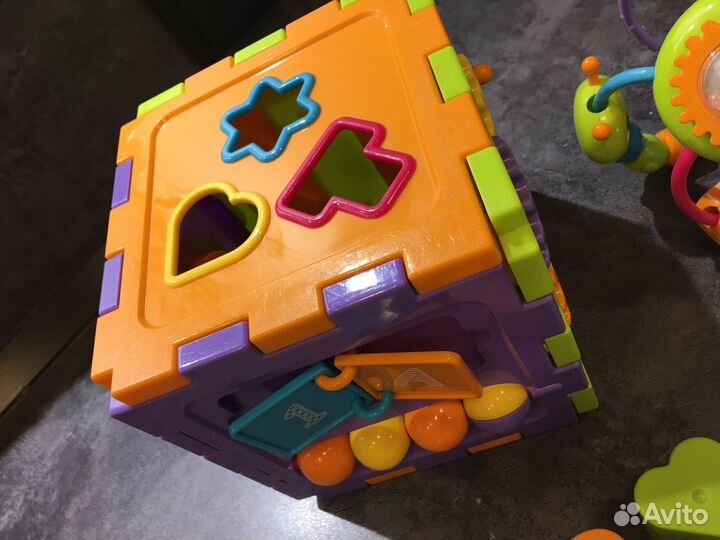 Развивающие игрушки. Сортер и бизи-шар