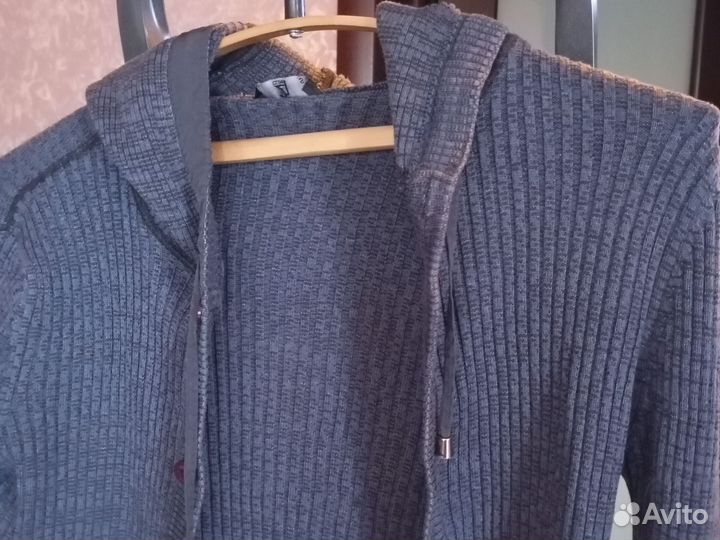 Кофта мужская с капюшоном