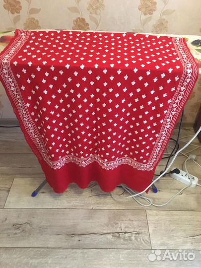 Шарфы, платки, палантины из Индии