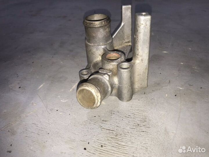 Фланец системы охлаждения Ford Fusion универсал