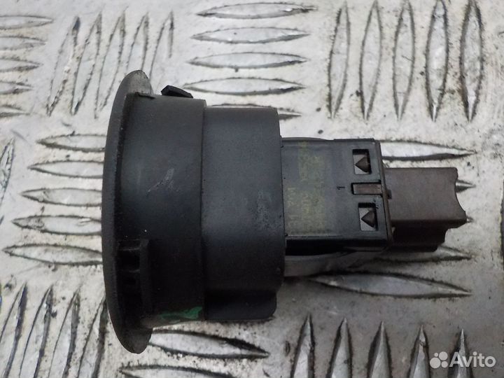 Переключатель LADA Largus 2011