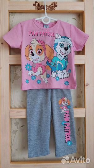 Костюм для девочки новый 110, 128