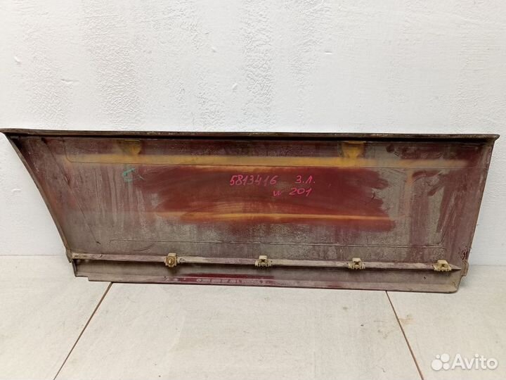 Накладка двери задней левой