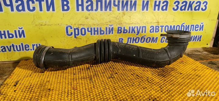 Патрубок воздушного фильтра Ford Escort