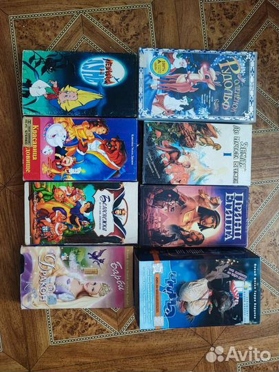 Видеокассеты с мультфильмами