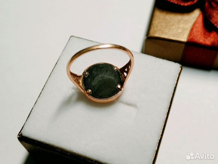 Золотое кольцо с эмалью и фианитами\585\ Т18186