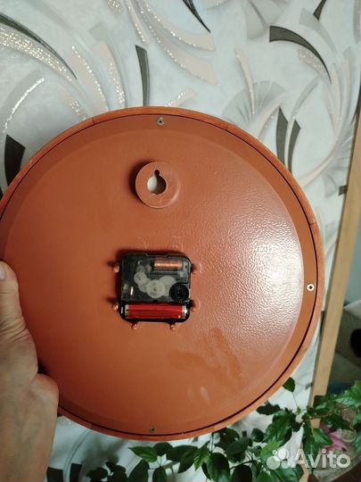 Часы настенные деревянные