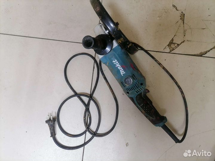 Болгарка Makita