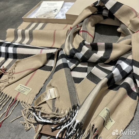 Шарф в коробке burberry