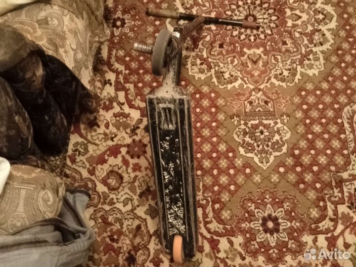 Самокат трюкавой