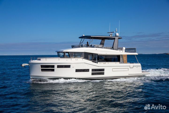 Моторная яхты Beneteau Gran Trawler 62