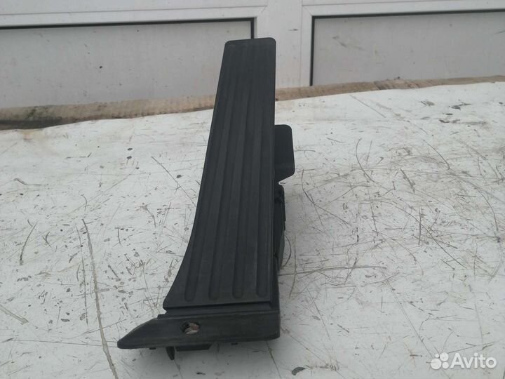 Педаль газа BMW 3-Series 5