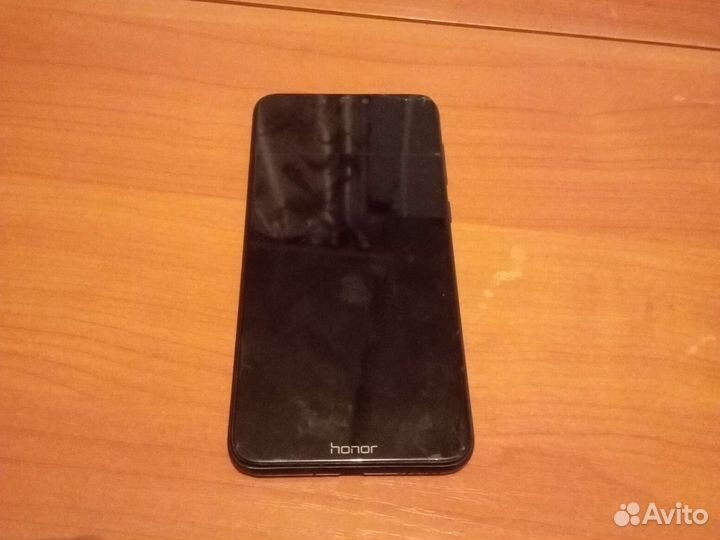 Телефон Хонор 8c