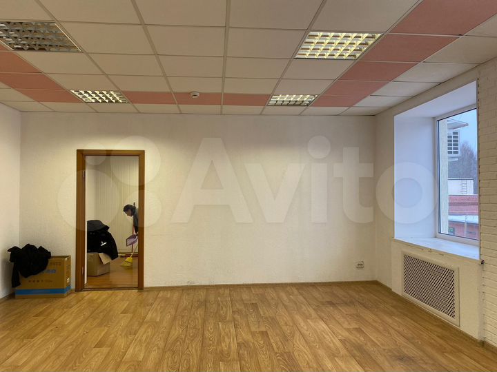 Сдам офис в БЦ Чайка