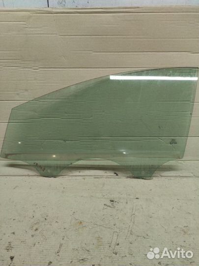 Стекло двери переднее левое переднее левое Ford