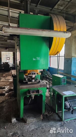 Продаю пресс кривошипный кд2128К 63 тн