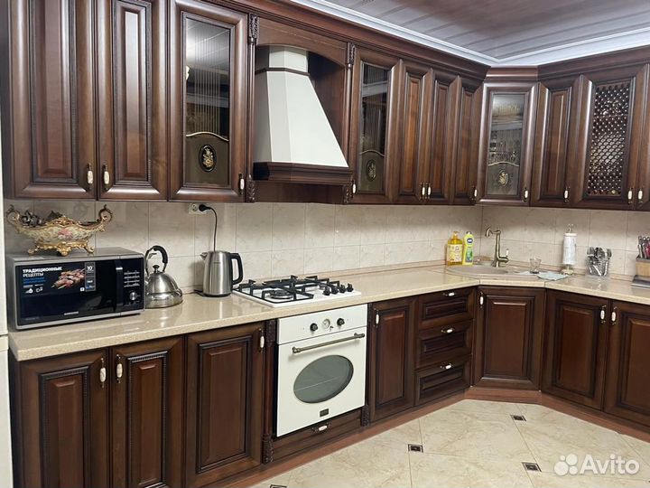 Кухонный гарнитур угловой