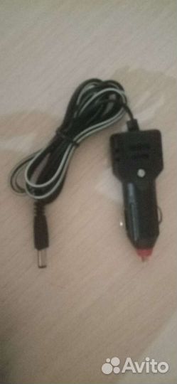 Зарядное устройство в автомобили