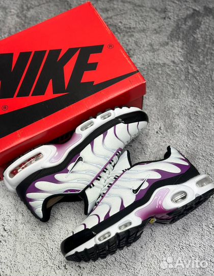 Кроссовки nike air max tn