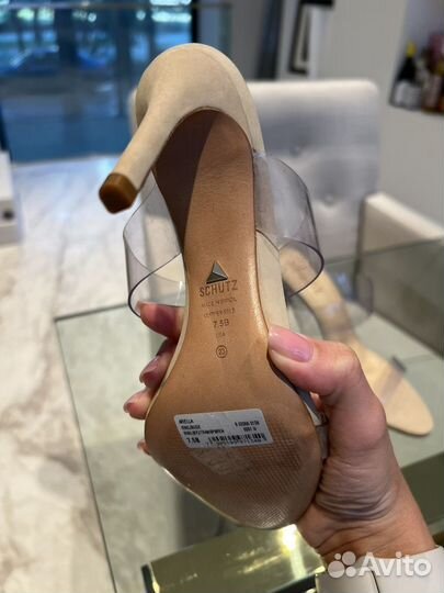 Босоножки женские