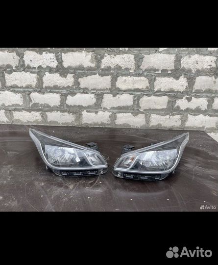 Фары на kia rio 4 передние