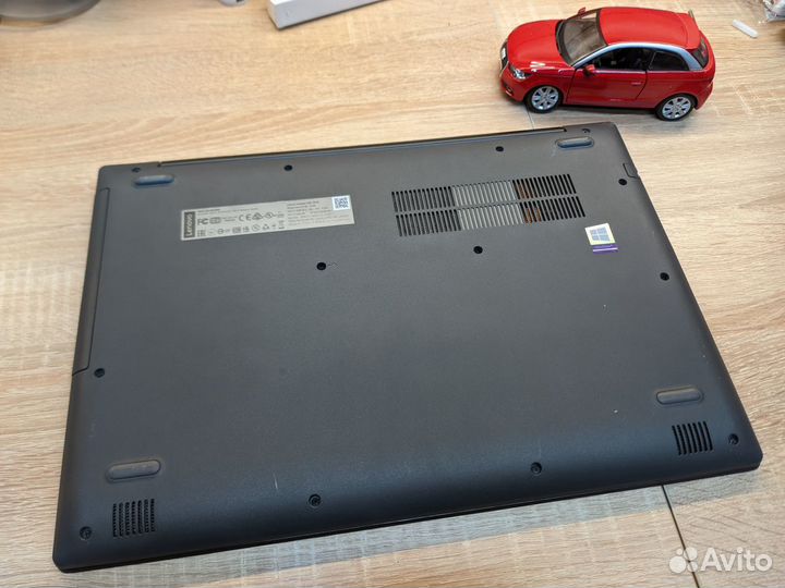 Lenovo 330-15IKB Intel i5/12GB DDR4/1024GB SSD