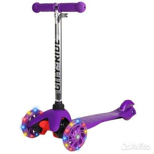Самокат детский новый, колеса светятся