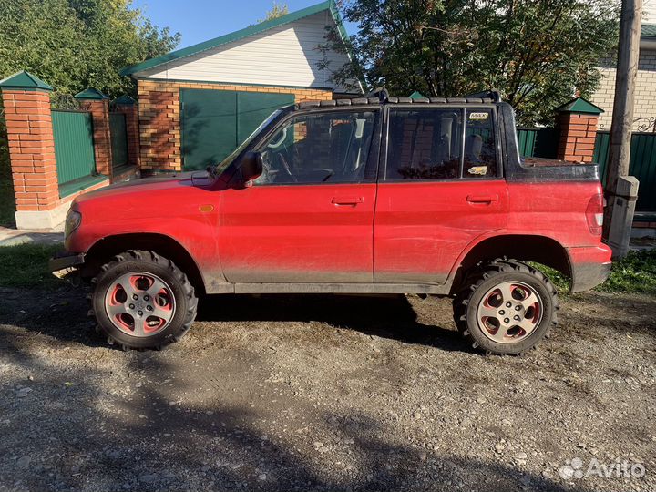 Mitsubishi Pajero iO 1.8 AT, 2000, 155 400 км