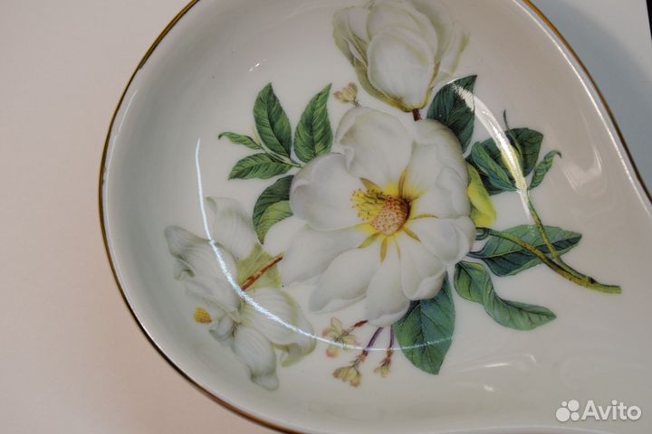 Фарфоровая ложка Lefard для сервировки