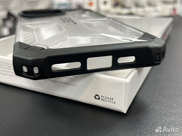 UAG iPhone 14 Pro Max Plasma Ice