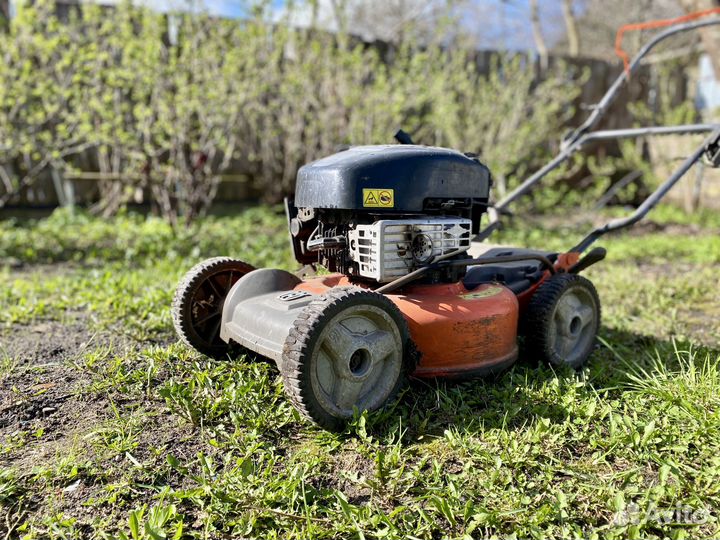 Газонокосилка бензиновая husqvarna R145