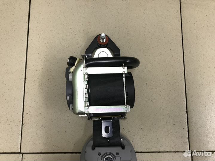 Ремень безопасности с пиропатроном Mohave 2009