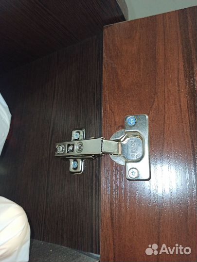 Шкаф