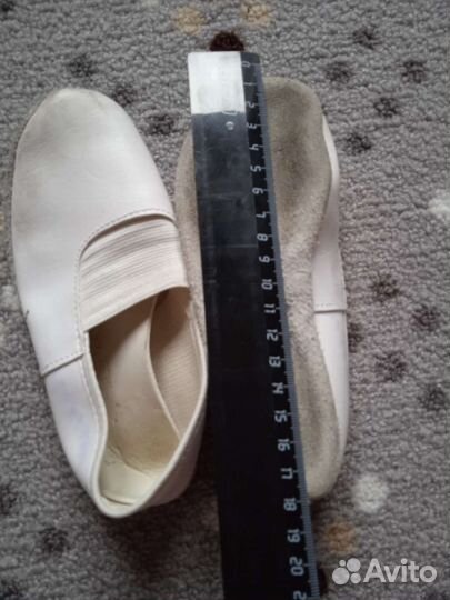 Балетки, юбка, купальник, мяч, булавы гимнастика