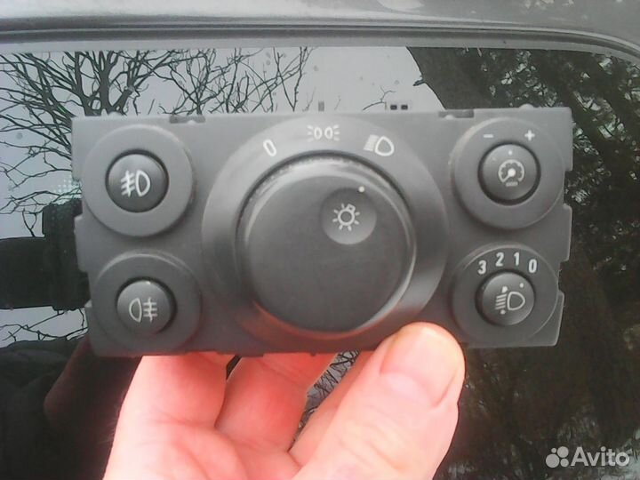 Блок упр. светом с противотуманками опель астрат Н