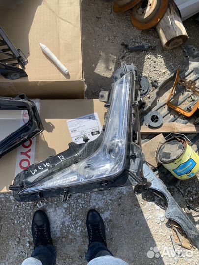 Правая Противотуманка Lexus LX570 LX450d