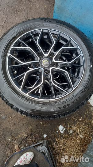 Колеса в сборе r17 215/60