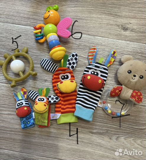 Развивающие игрушки для малышей