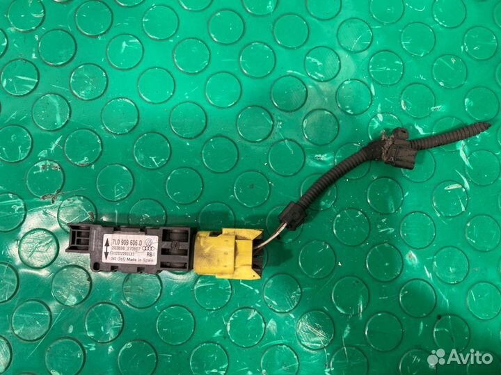 Датчик удара Volkswagen Touareg 7L6 7L7 7LA GP BKS