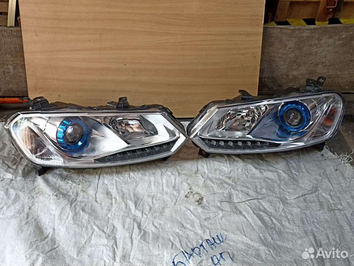 Фары галогеновые Zoty T600